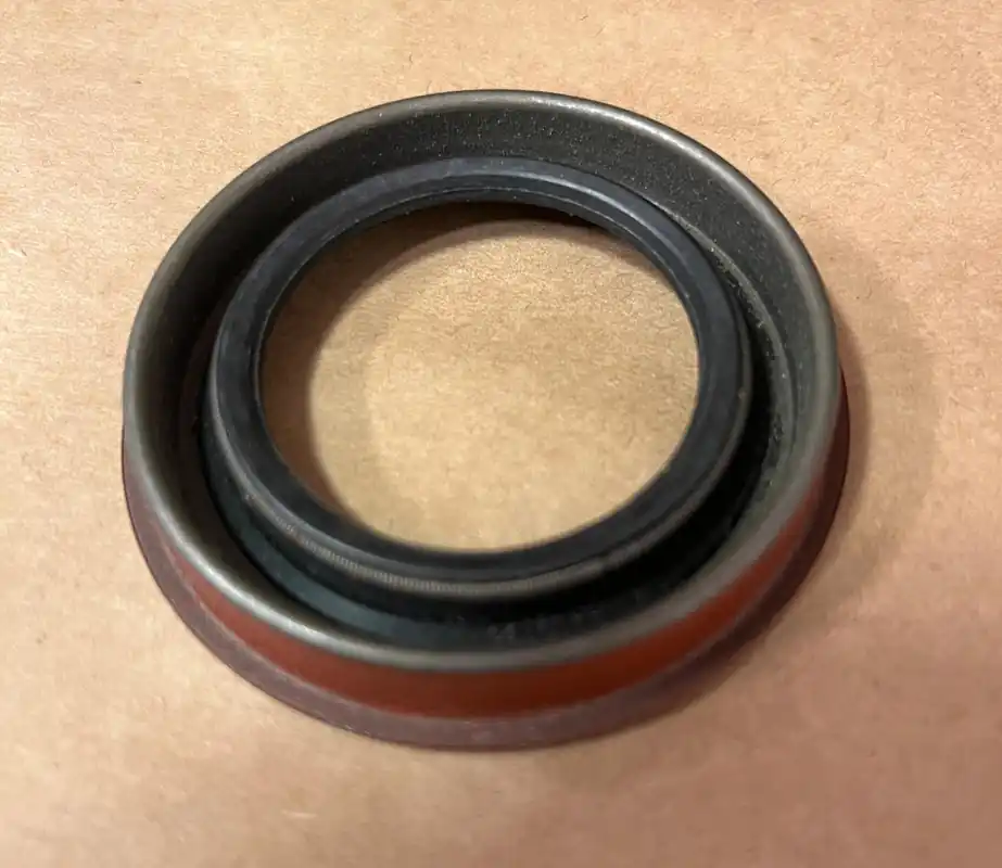 Packbox oljepump Chrysler Dodge Jeep Plymouth 1962-13, National 331228H Sista chansen