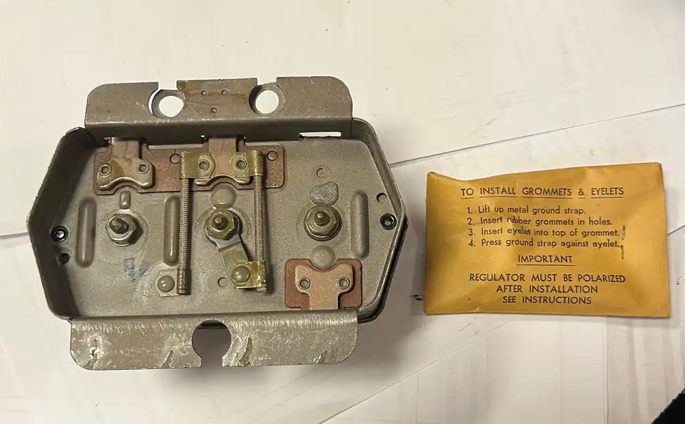 risnedsättning Laddningsrelä 6V 45amp posi Chry Deso Dodge Plym 1946-71 Autolite VAV-6001-B11G