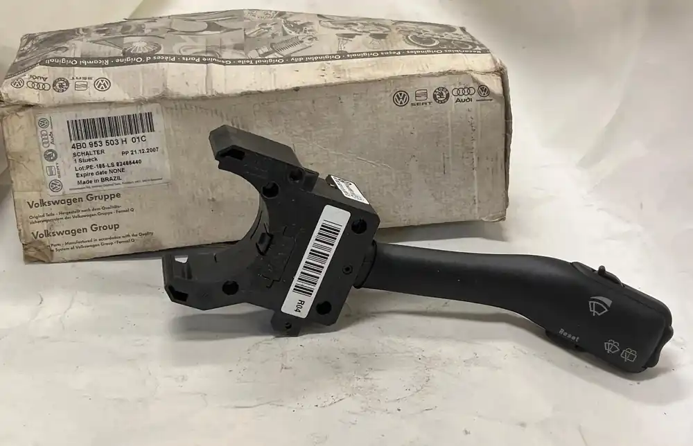 Spak vindrutetorkare Golf Passat Audi Quattro A6 S6 1998-05 VW 4B0953503H01C NOS Lägg i varukorgen