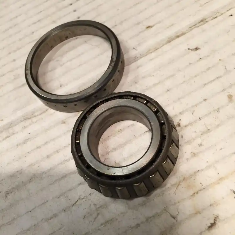 HJULLAGER BOTTENSTOCKSAXEL VOLVO DL GLE 245-265 1979-84, FEDERAL MOGUL A-14 Begränsad tid