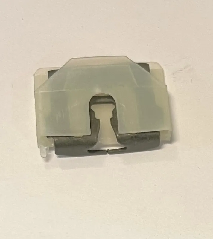 Clip vindruta / Bakruta Ford 1964-1993 Handla nu